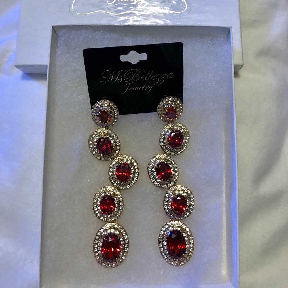 ❤️Beautiful Ruby Red Earrings❤️